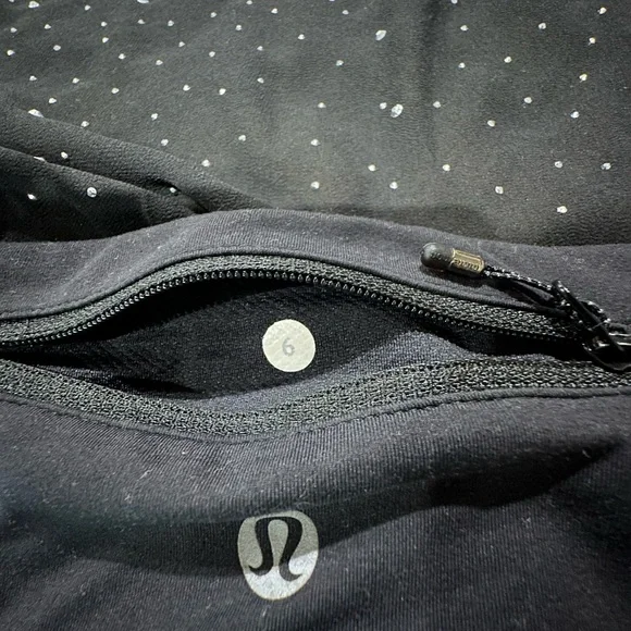 Lululemon scrunch leg leggings - Picture 3 of 3